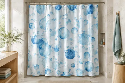 Rideau de douche en polyester à motif de bulles bleues, suspendu dans une salle de bain claire